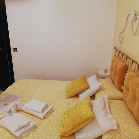 B&B Regina Del Porto ポルト・エンペードクレ エクステリア 写真