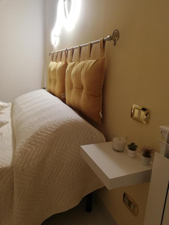 B&B Regina Del Porto ポルト・エンペードクレ エクステリア 写真