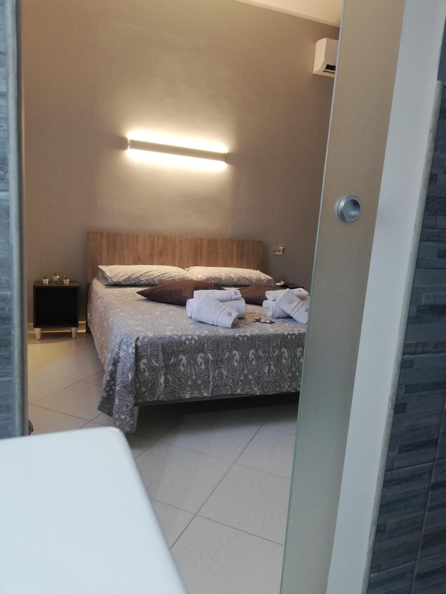 B&B Regina Del Porto ポルト・エンペードクレ 部屋 写真